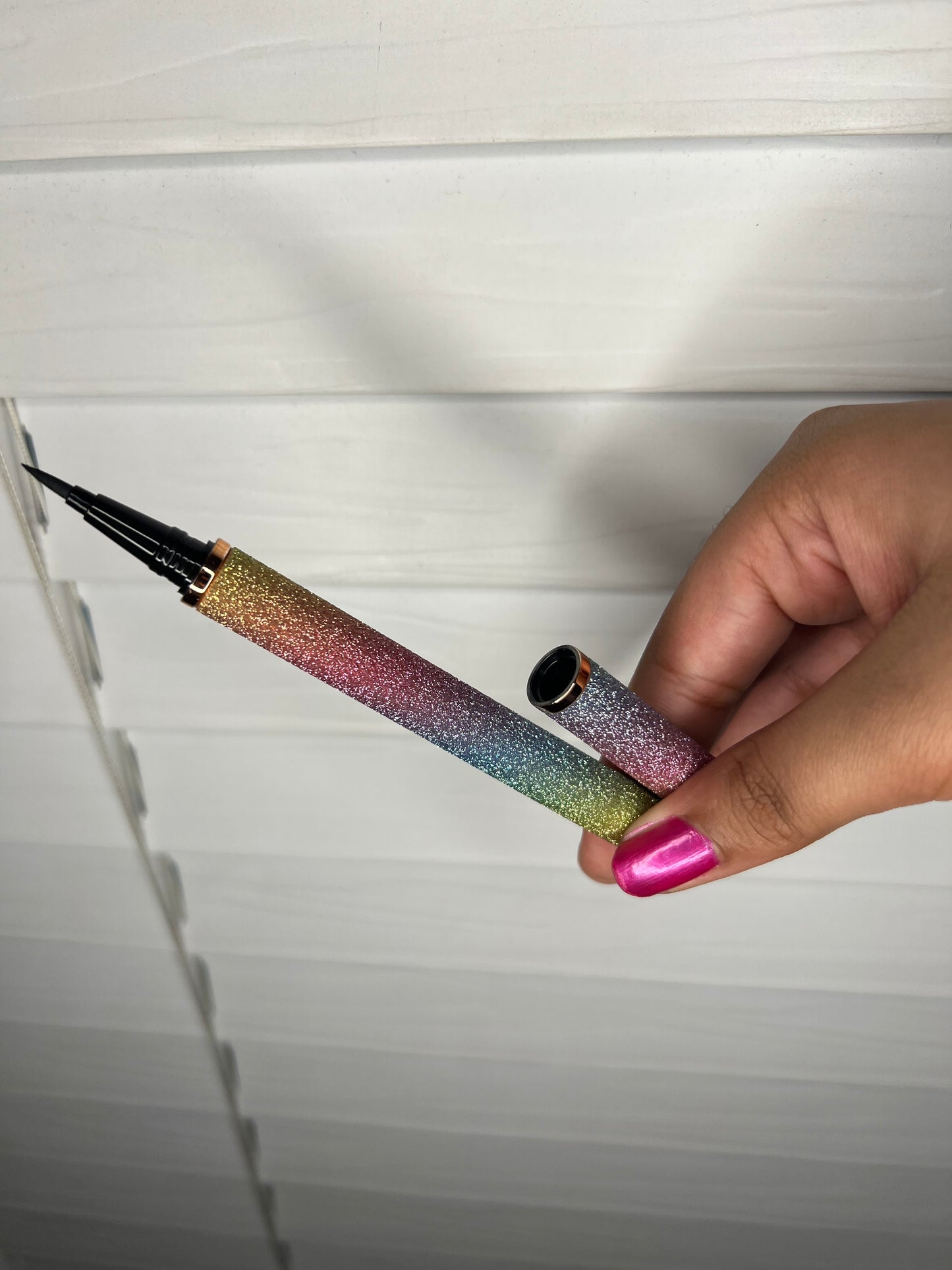 Rainbow 2 in 1 Liner / Glue Pen